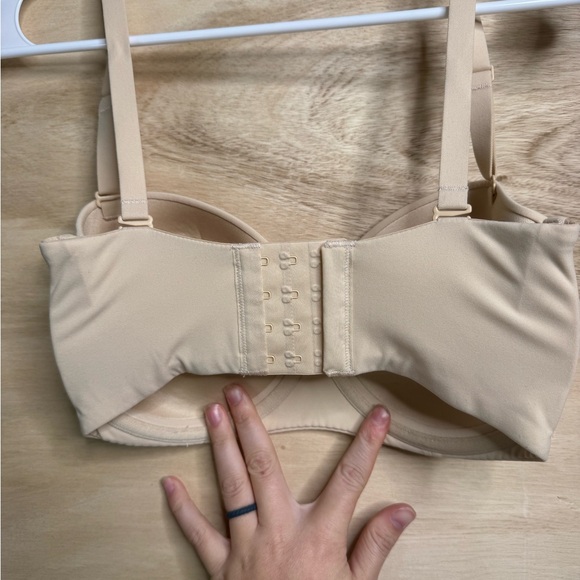 Women's Strapless Bra in Beige skims - Picture 2 of 2